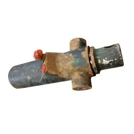 Clearance Used Outer Wing Cylinder - 2.5" Rod fits John Deere 7000 7200 AA35612